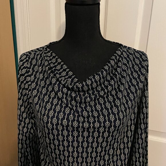 Ann Taylor Classic Navy and White Pattern Blouse Drape Neckline (Size M) - Picture 7 of 12